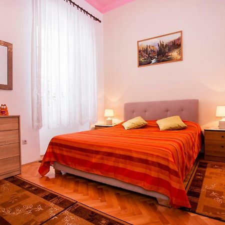 Emanuel Apartman Πούλα Εξωτερικό φωτογραφία