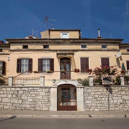 Emanuel Apartman Πούλα Εξωτερικό φωτογραφία