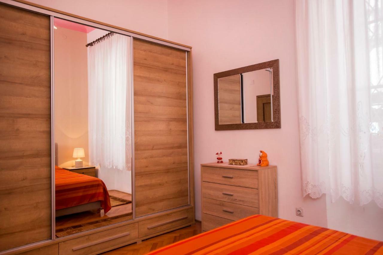 Emanuel Apartman Πούλα Εξωτερικό φωτογραφία
