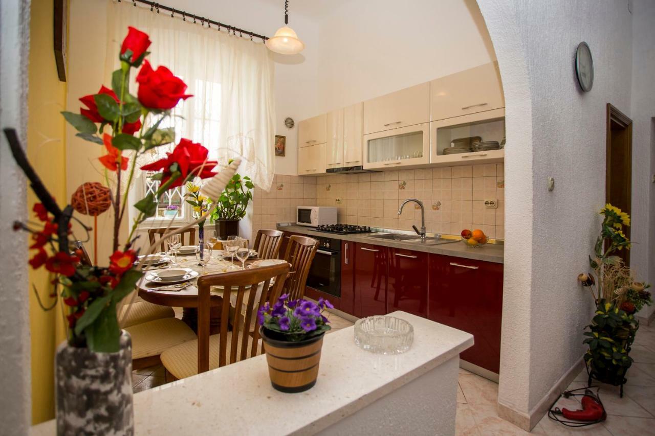 Emanuel Apartman Πούλα Εξωτερικό φωτογραφία
