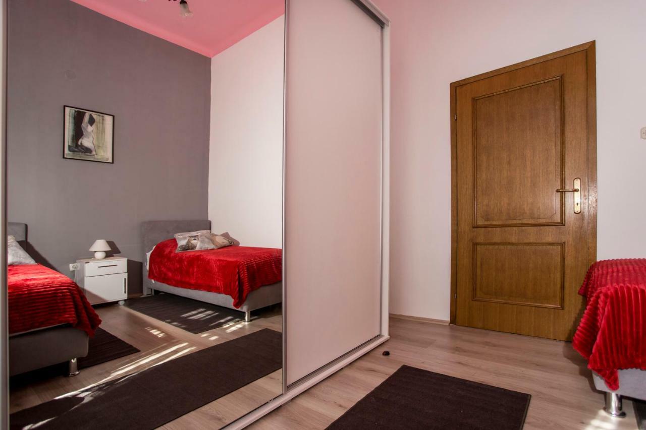 Emanuel Apartman Πούλα Εξωτερικό φωτογραφία