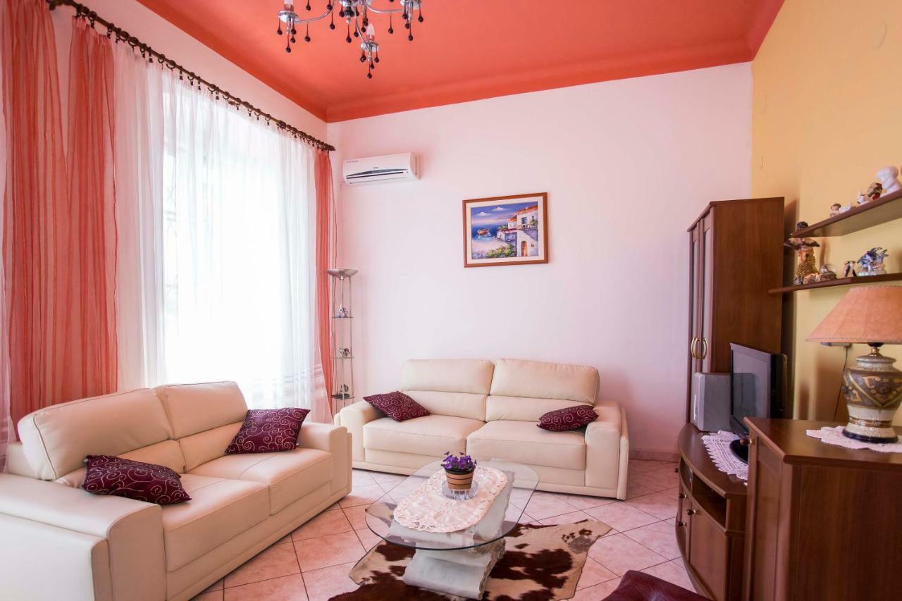 Emanuel Apartman Πούλα Εξωτερικό φωτογραφία