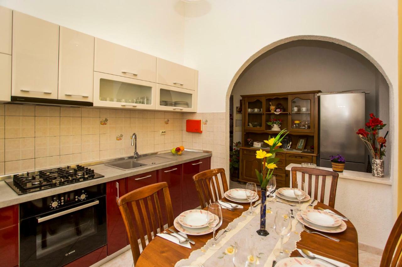 Emanuel Apartman Πούλα Εξωτερικό φωτογραφία