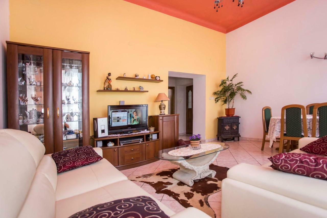 Emanuel Apartman Πούλα Εξωτερικό φωτογραφία